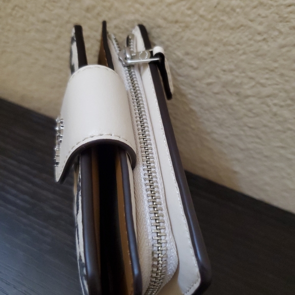 Coach Medium Corner Zip Wallet With Houndstooth Print - Picture 7 of 11